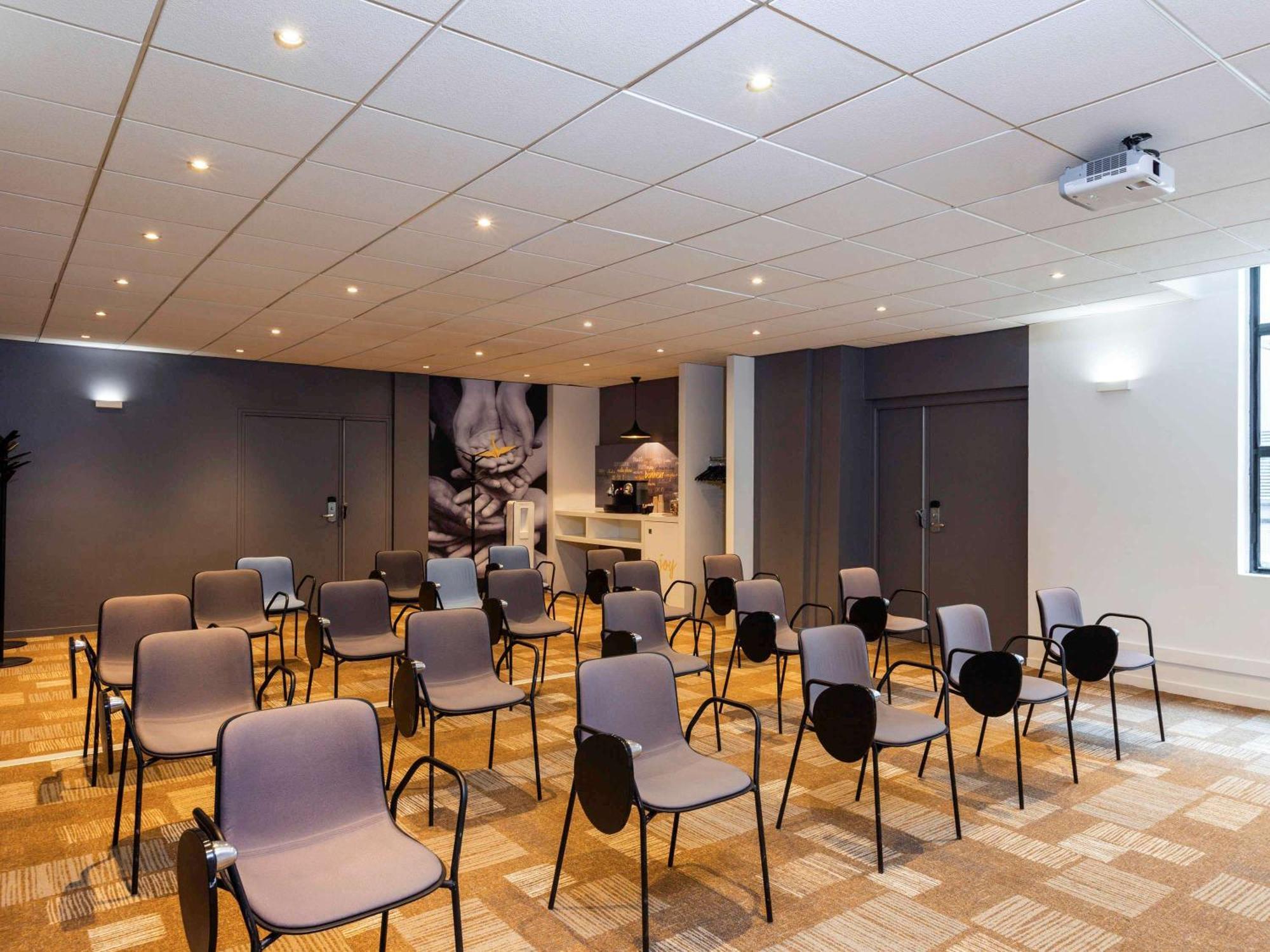 Ibis Paris Bastille Opera Екстериор снимка
